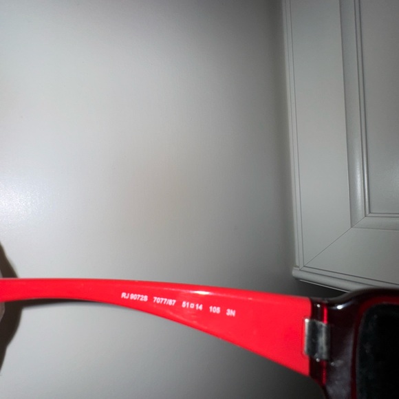 Ray-Ban Red Sporty Sunglasses Kids - Picture 2 of 4
